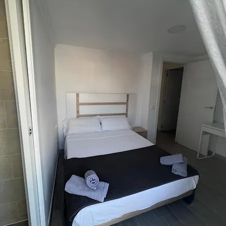 Brazan Holidays Апартаменты *